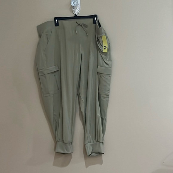 Cargo athletic joggers size 2X - Picture 3 of 12